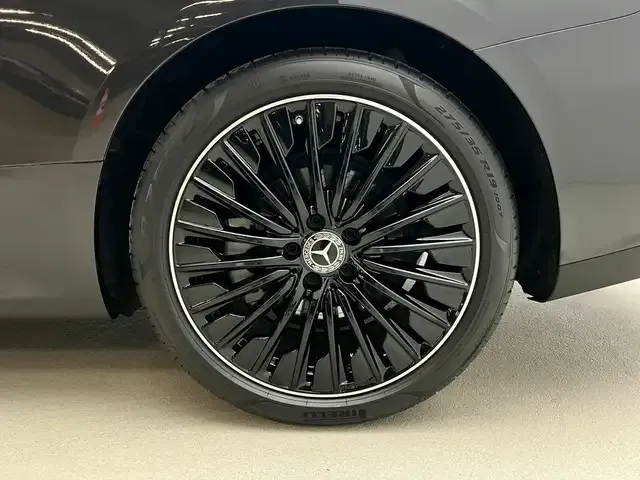 Mercedes-Benz CLE 200