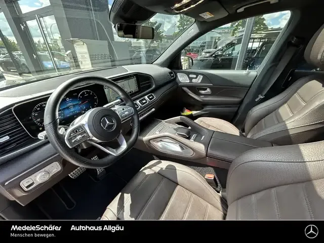 Mercedes-Benz GLS 400