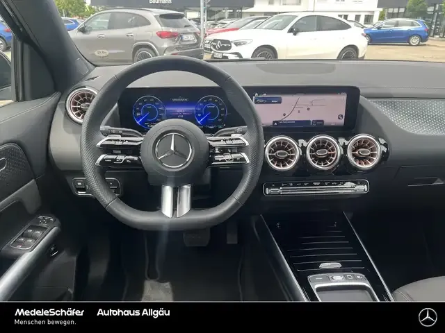 Mercedes-Benz EQA 300
