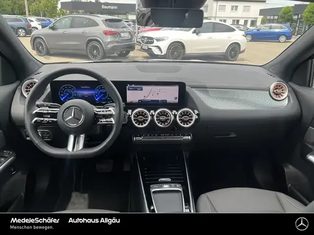 Mercedes-Benz EQA 300