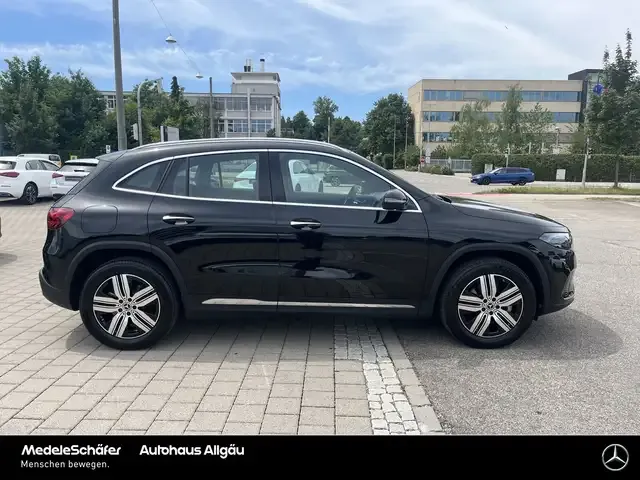 Mercedes-Benz EQA 300