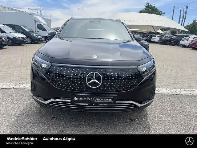 Mercedes-Benz EQA 300