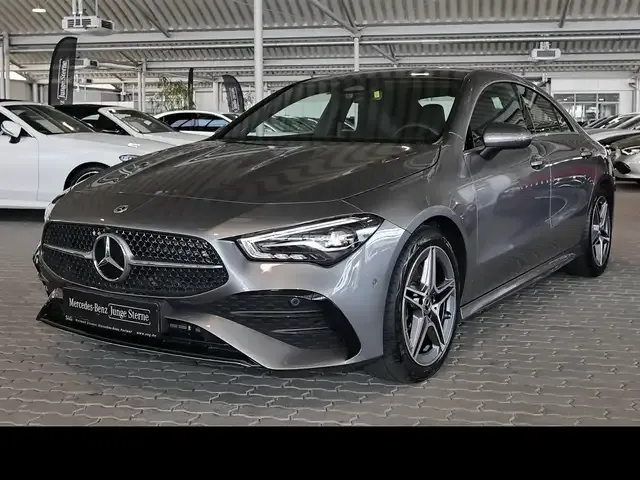 Mercedes-Benz CLA 200