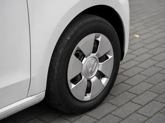 Volkswagen e-up!