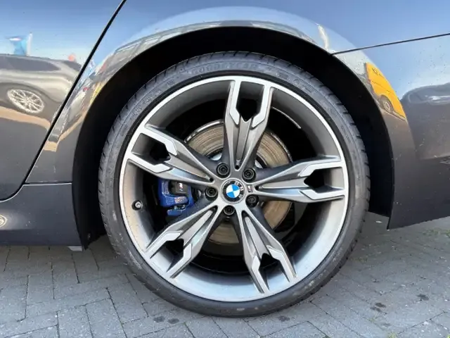 BMW 550