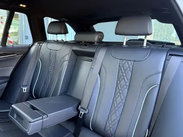 BMW 550