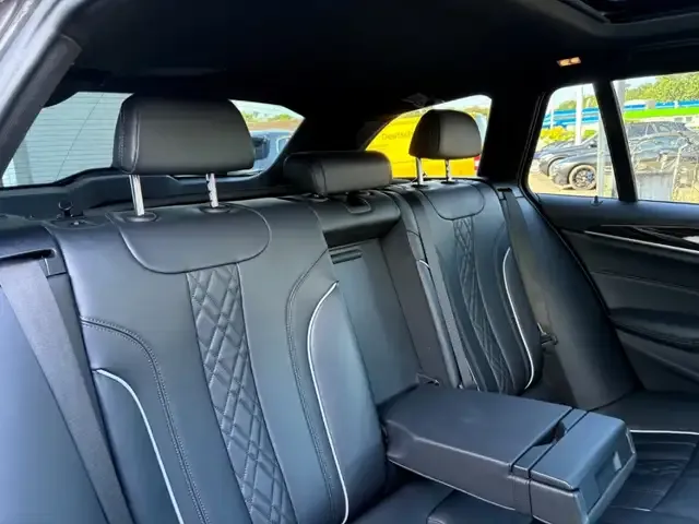 BMW 550