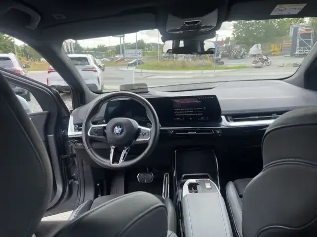 BMW 220