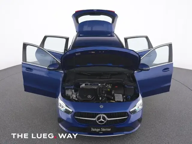 Mercedes-Benz B 180