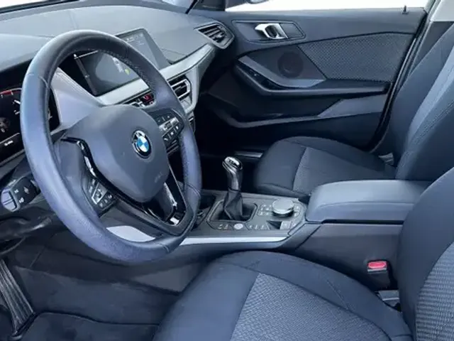 BMW 118