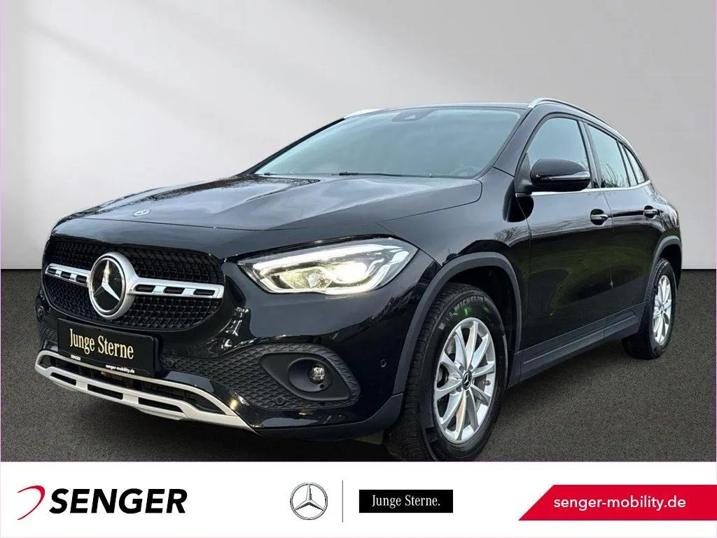 Mercedes-Benz GLA 200