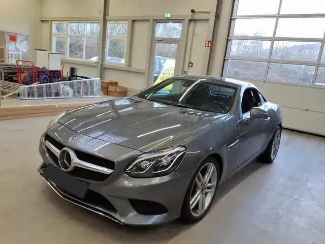 Mercedes-Benz SLC 300