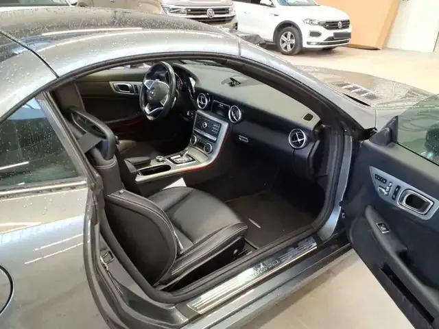 Mercedes-Benz SLC 300