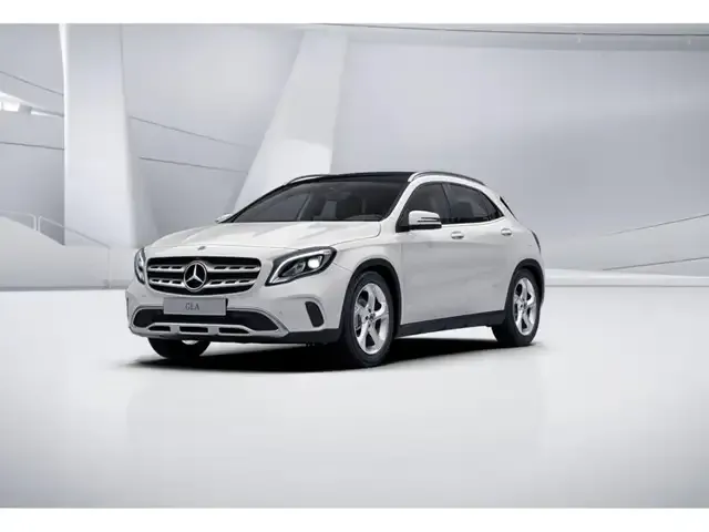 Mercedes-Benz GLA 200