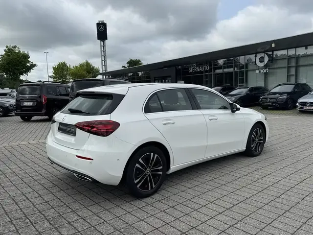 Mercedes-Benz A 180