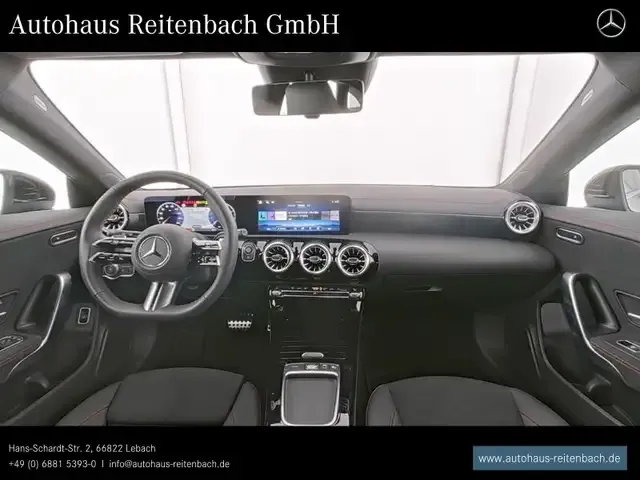Mercedes-Benz CLA 200
