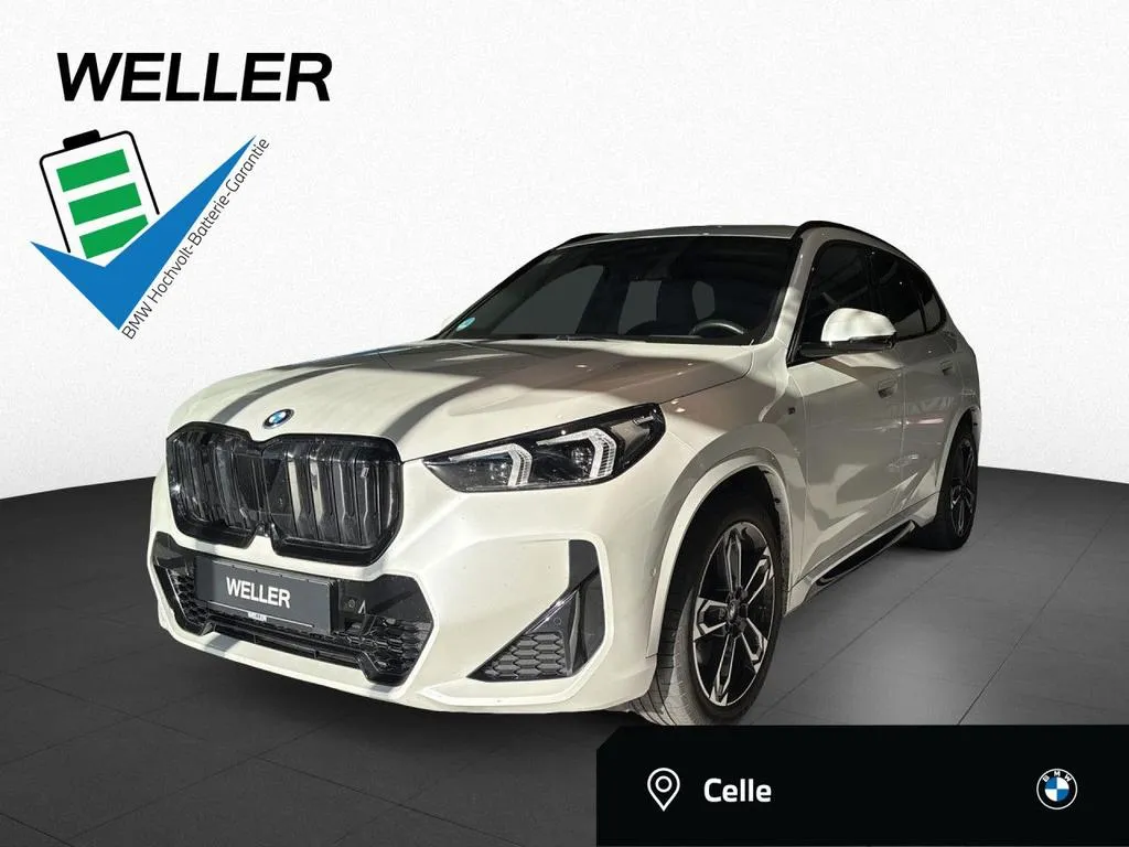 BMW iX1