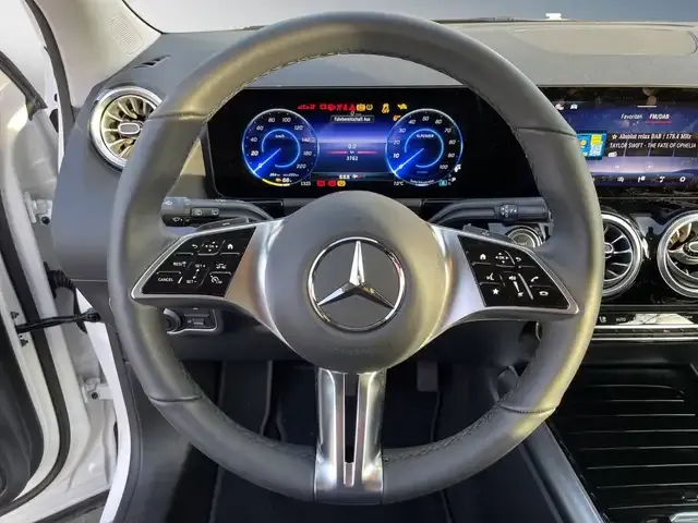 Mercedes-Benz EQA 300