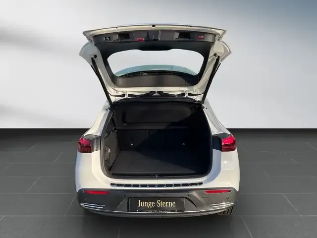 Mercedes-Benz EQA 300