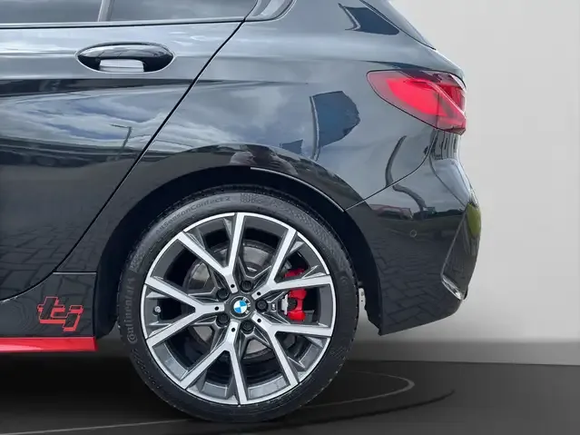 BMW 128