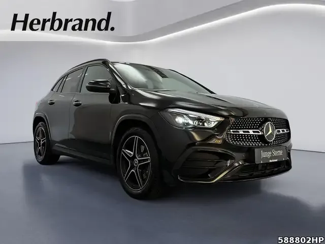 Mercedes-Benz GLA 200