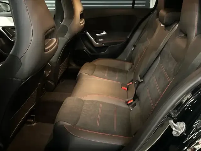 Mercedes-Benz A 35 AMG