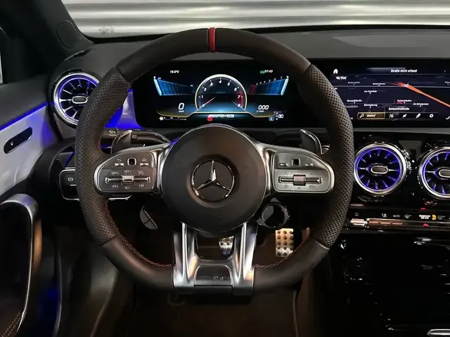 Mercedes-Benz A 35 AMG