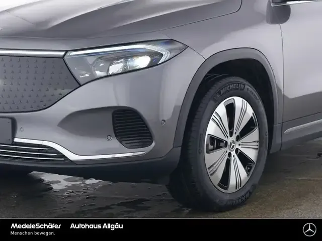 Mercedes-Benz EQA 300