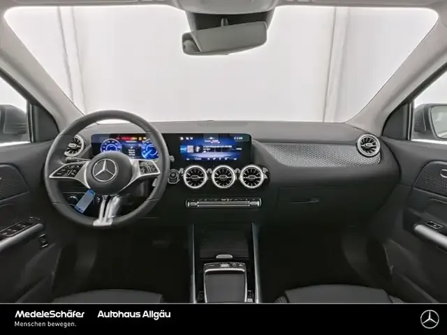 Mercedes-Benz EQA 300