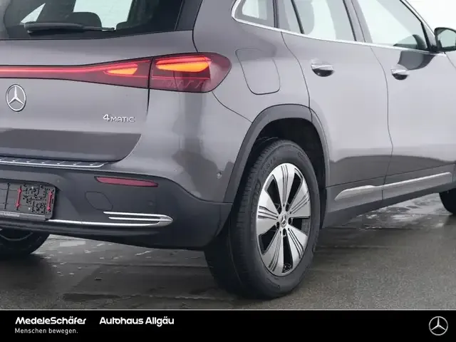 Mercedes-Benz EQA 300