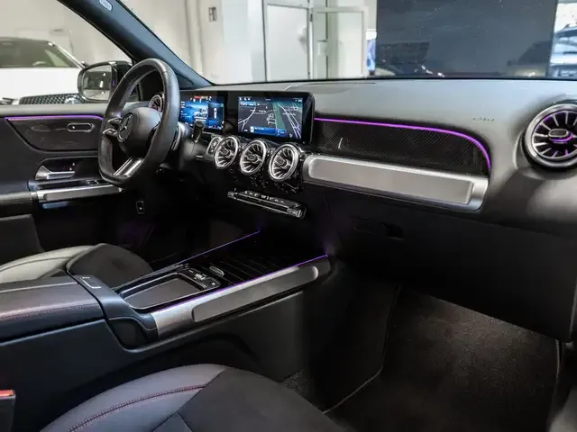 Mercedes-Benz GLB 200
