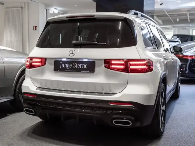 Mercedes-Benz GLB 200