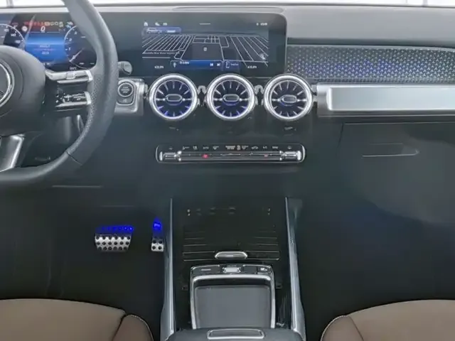 Mercedes-Benz GLB 180