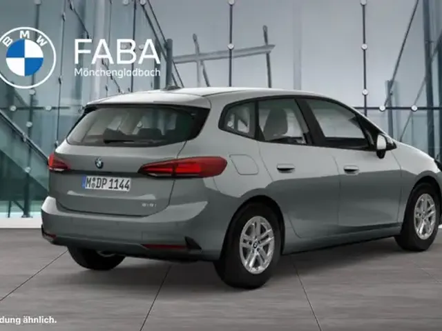 BMW 218