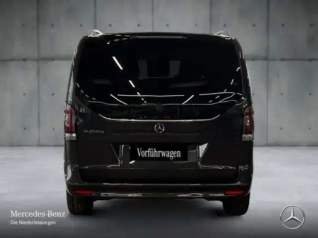 Mercedes-Benz V 250