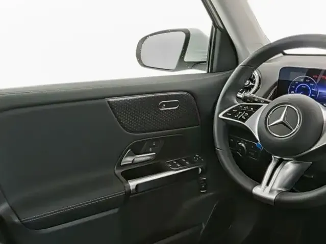 Mercedes-Benz EQB 250