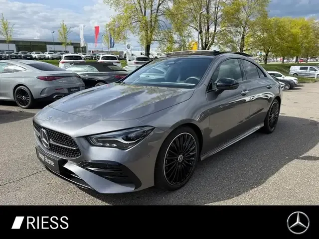 Mercedes-Benz CLA 200