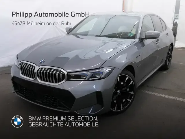 BMW 330