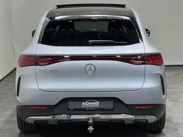 Mercedes-Benz EQE SUV