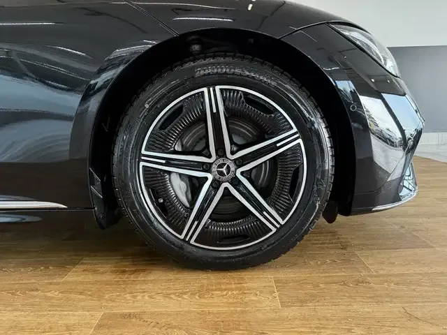 Mercedes-Benz EQE 350