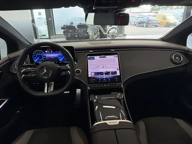 Mercedes-Benz EQE 350