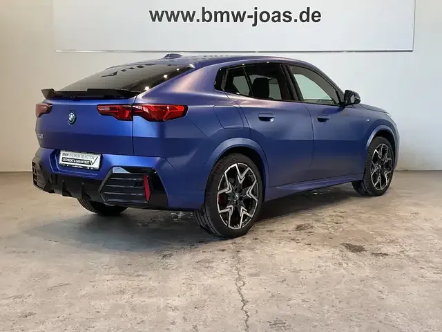 BMW iX2