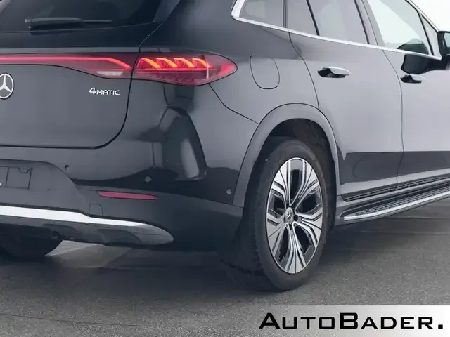 Mercedes-Benz EQE SUV