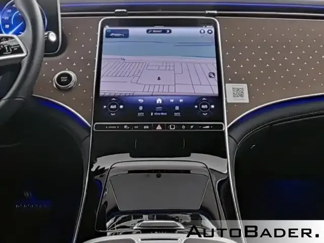 Mercedes-Benz EQE SUV