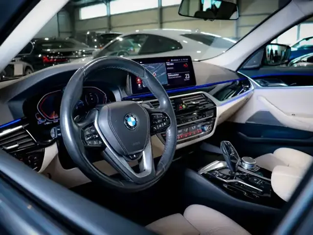 BMW 530