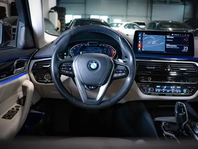BMW 530