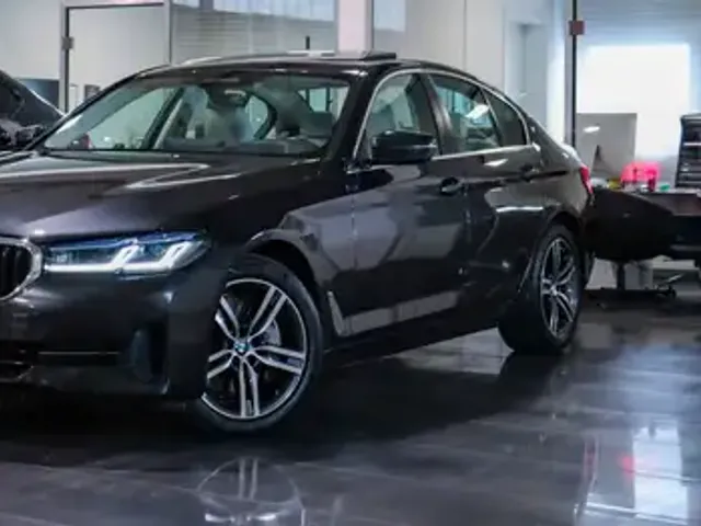 BMW 530