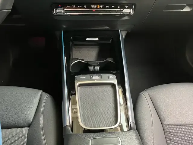 Mercedes-Benz EQB 300