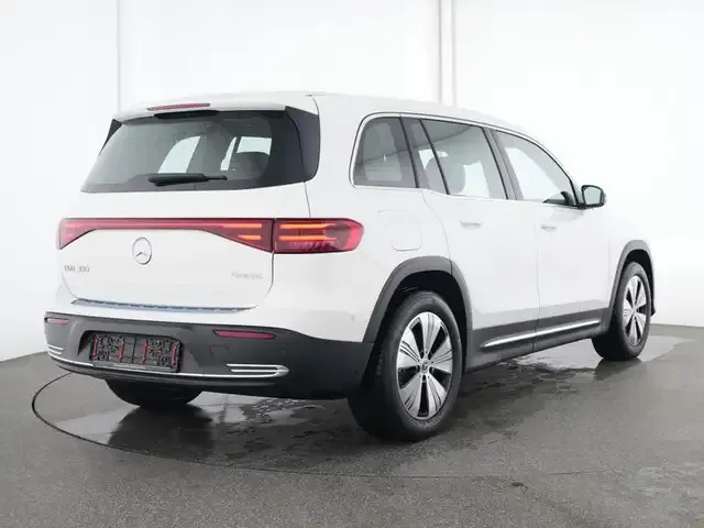Mercedes-Benz EQB 300
