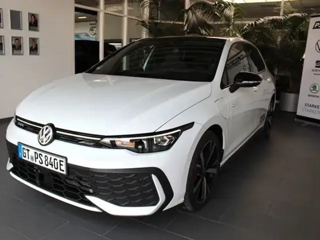 Volkswagen Golf GTE